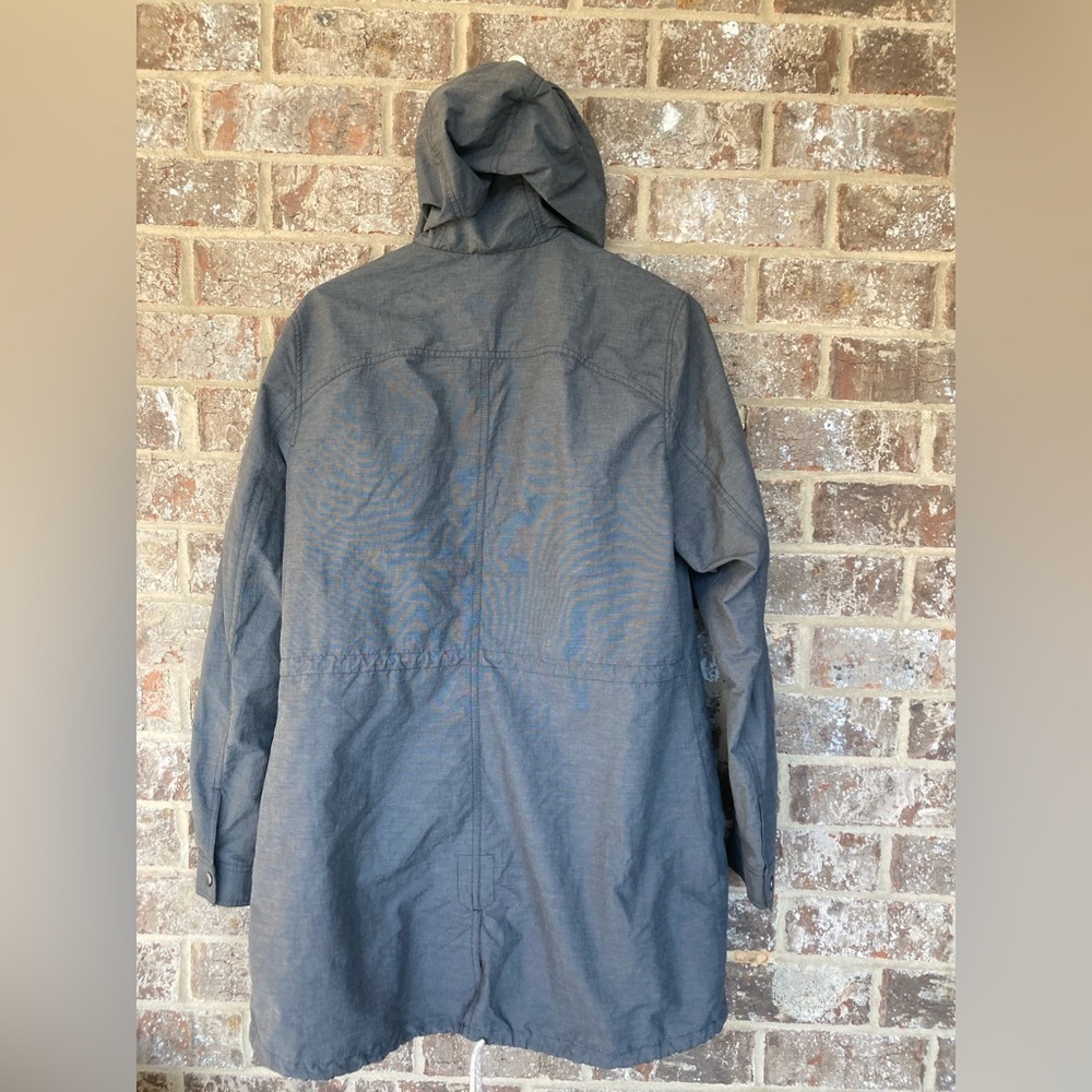Women's Eddie Bauer gray lightweight zip up jacket. Size L - Picture 4 of 11